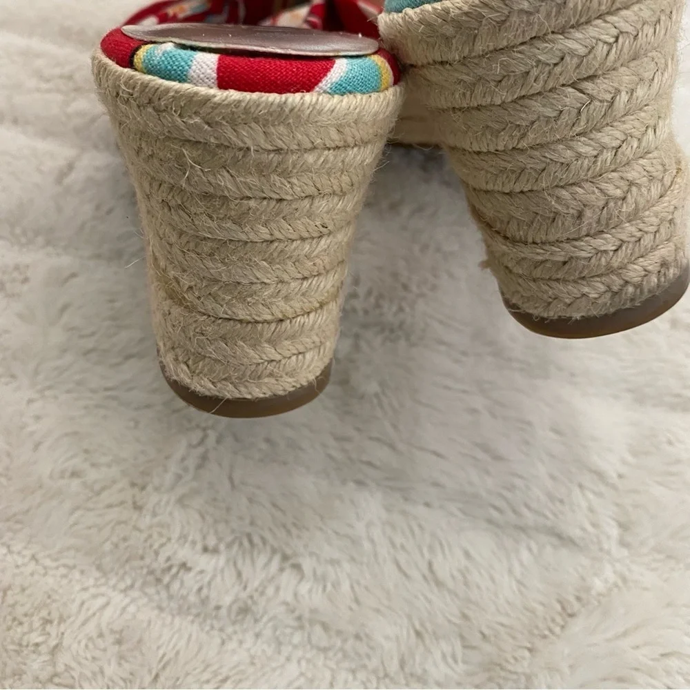 Jessica Simpson Red Floral Espadrille Wedges Size 8.5